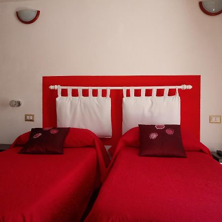 Ada'S Guest House 博萨 外观 照片